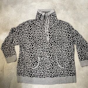 Lisa Rinna Leopard Print Pullover Sweater